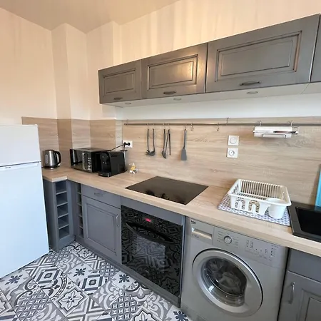 Appartement Confortable, Centre-Ville Troyes Exterior photo