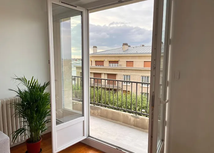 Appartement Confortable, Centre-Ville